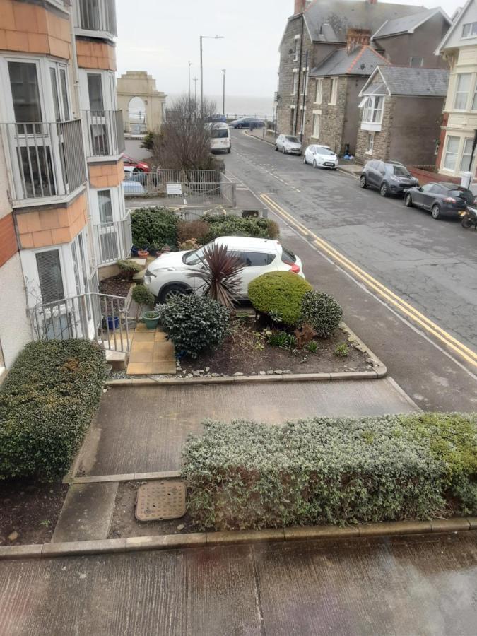 Esplanade Seaside View Apartment Porthcawl Exterior photo